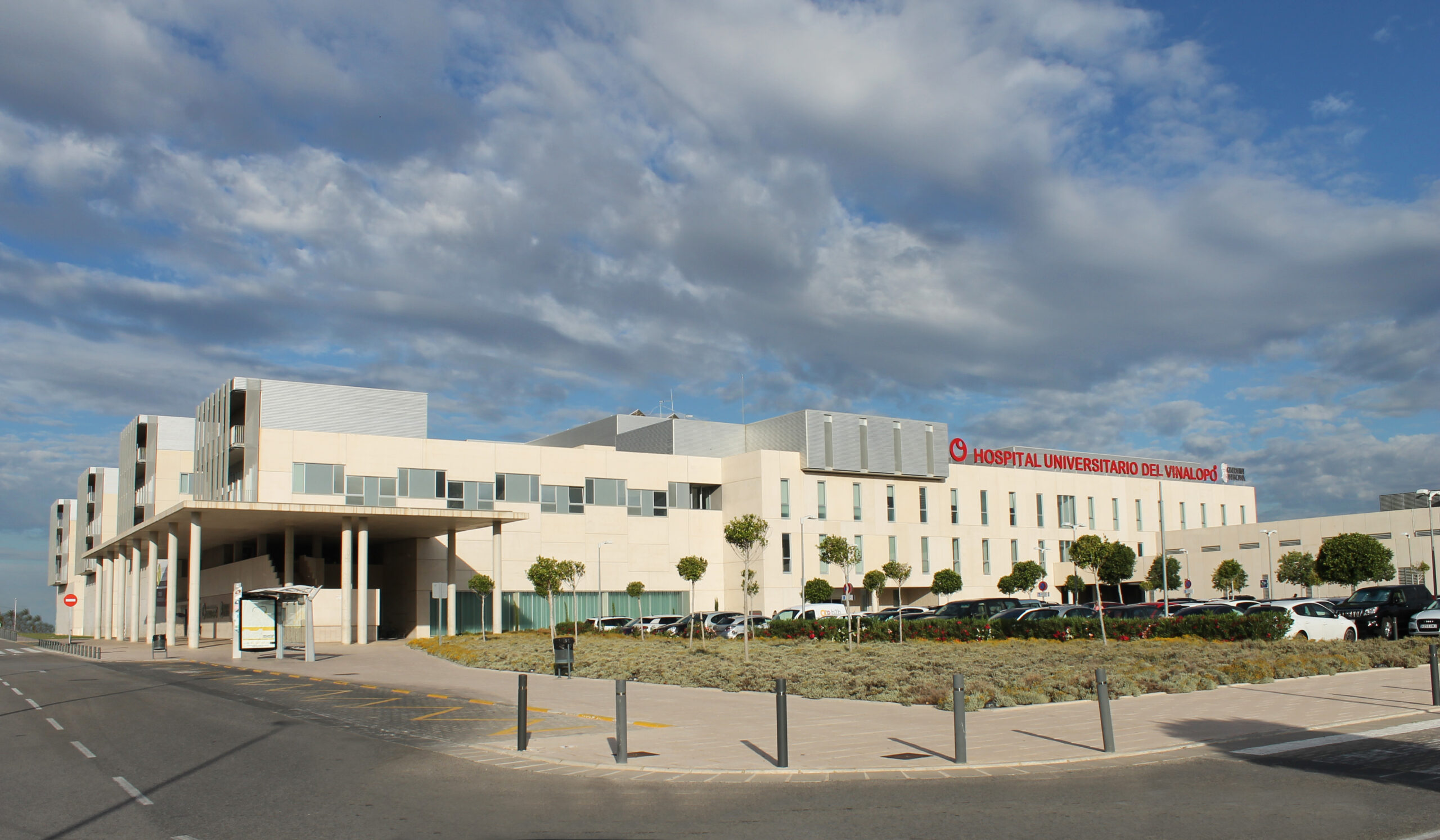 Hospital-Universitario-del-Vinalopo.JPG