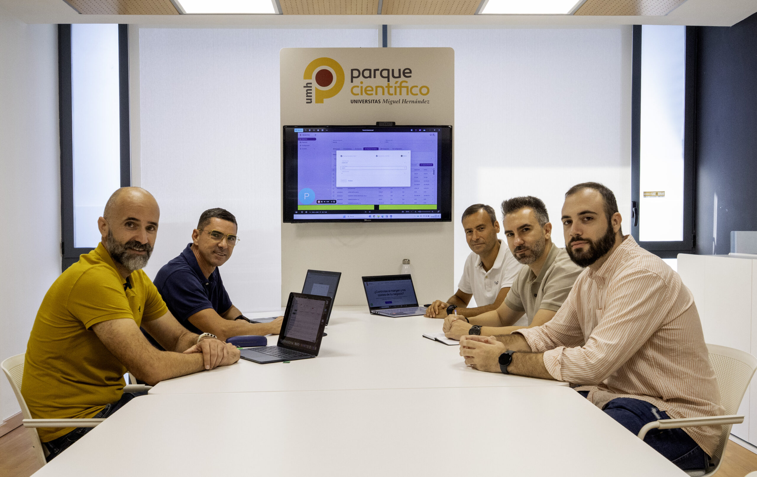 13-11-25-empresa PCUMH selectia soft