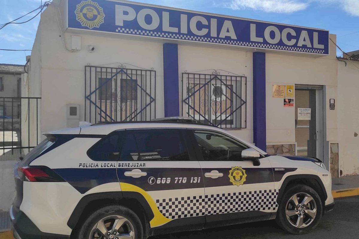 BENEJÚZAR Policía Local