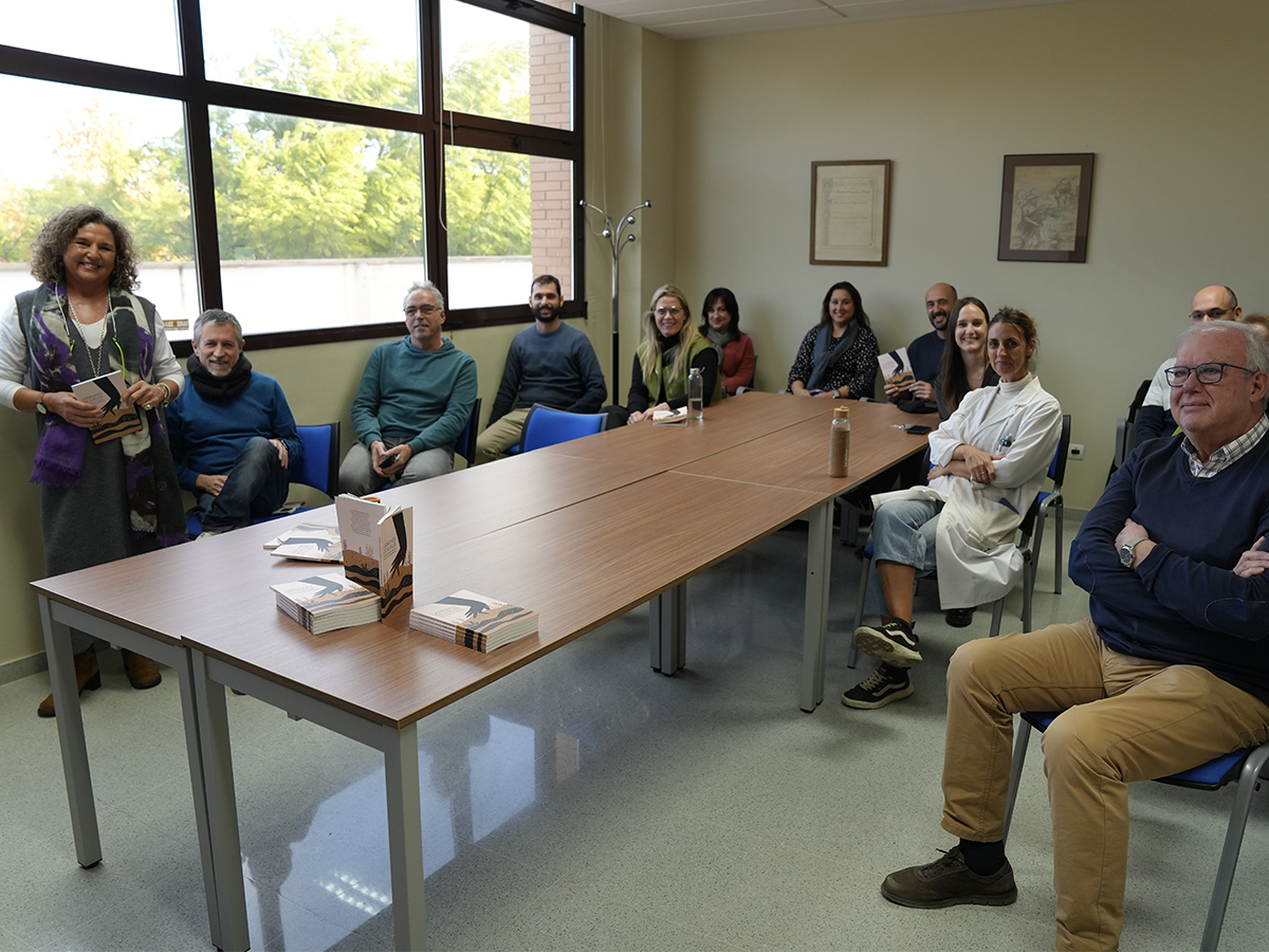 05-12-25-libro suelos 3 (noticia)