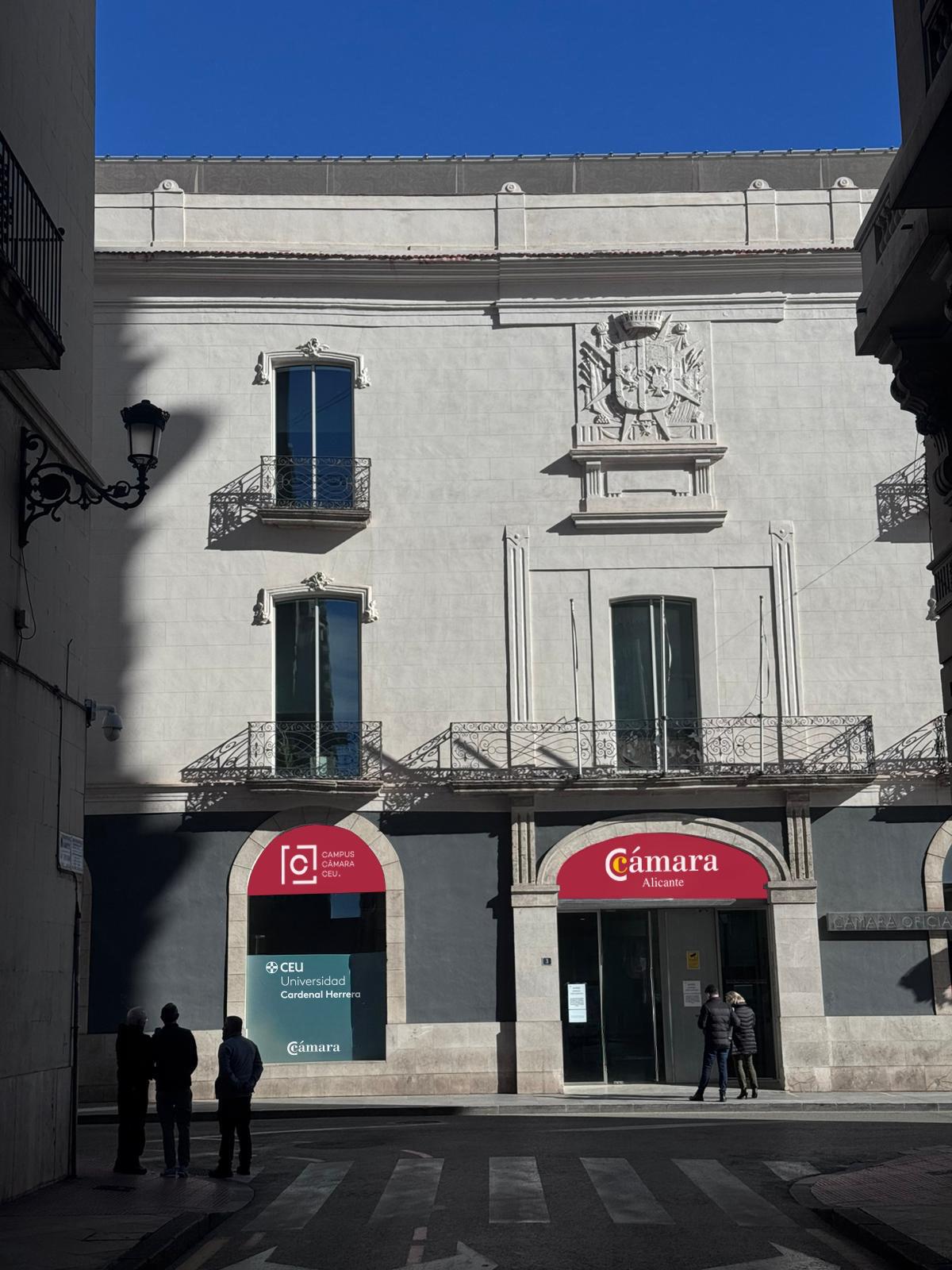 Trabajos de adecuación del Edificio del Palas a la sede de Cámara Alicante