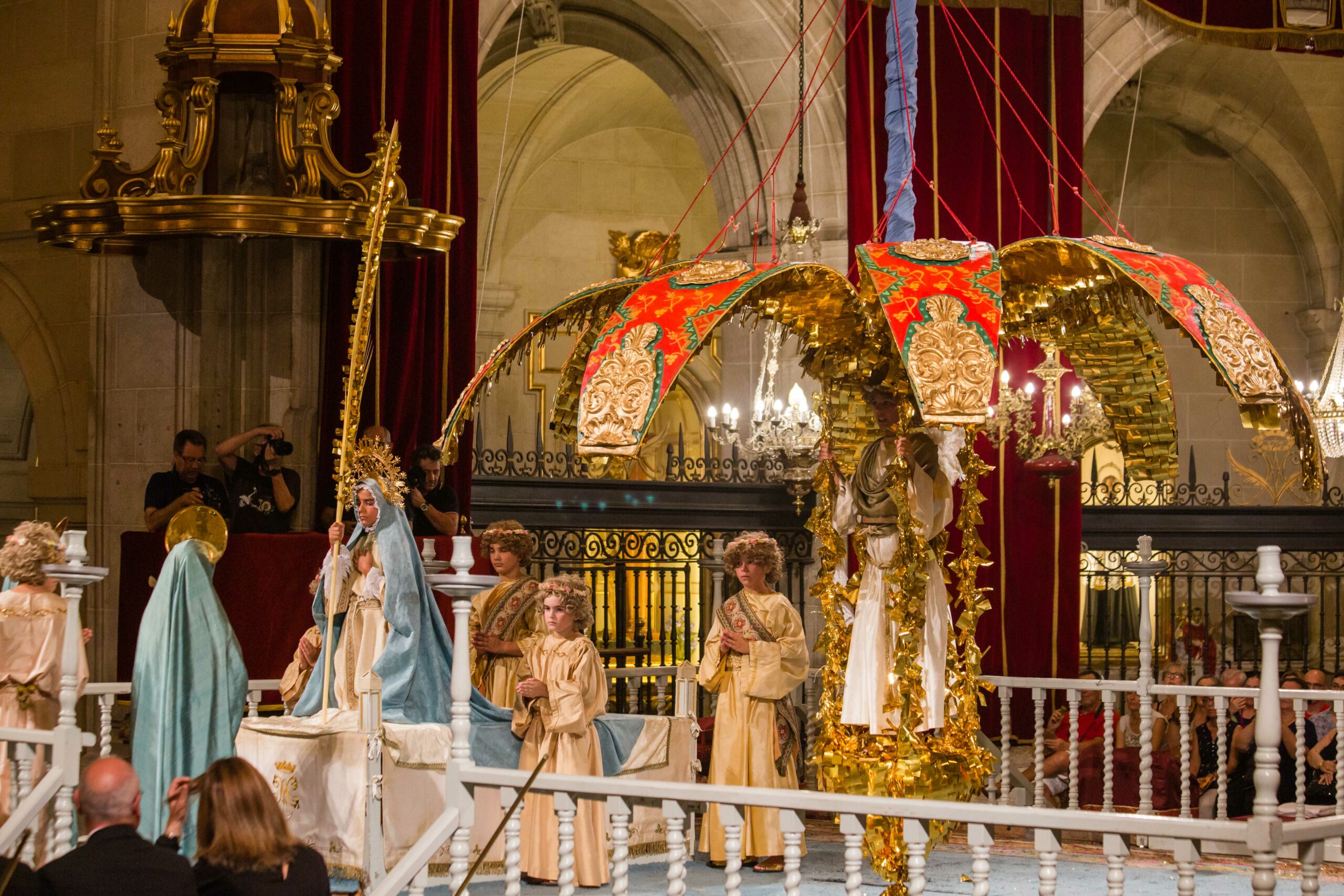 Recepcion-Ayto-Misteri-47-scaled