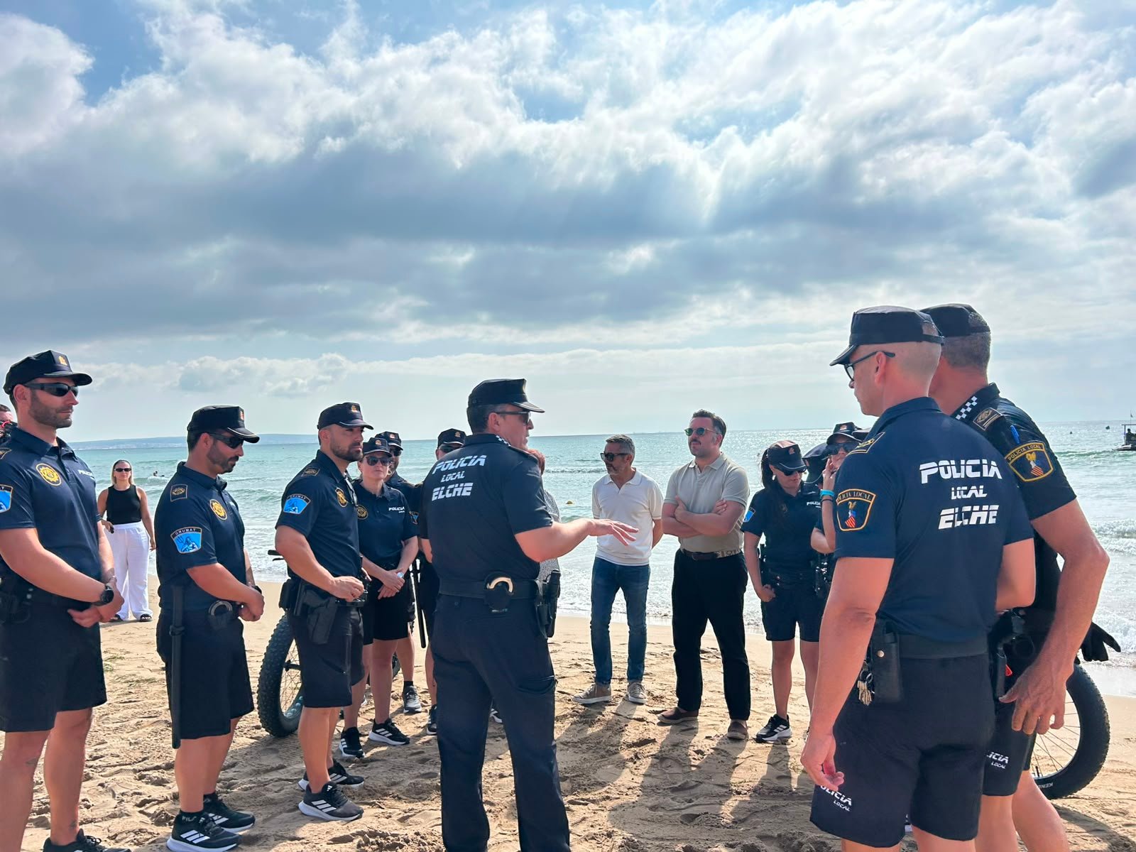 Policía playas 2026